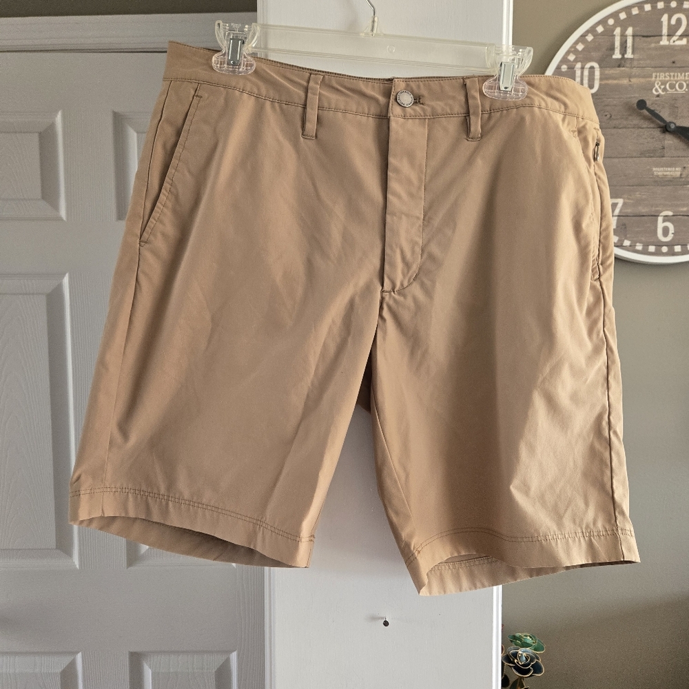 Untuckit Chancellor Shorts